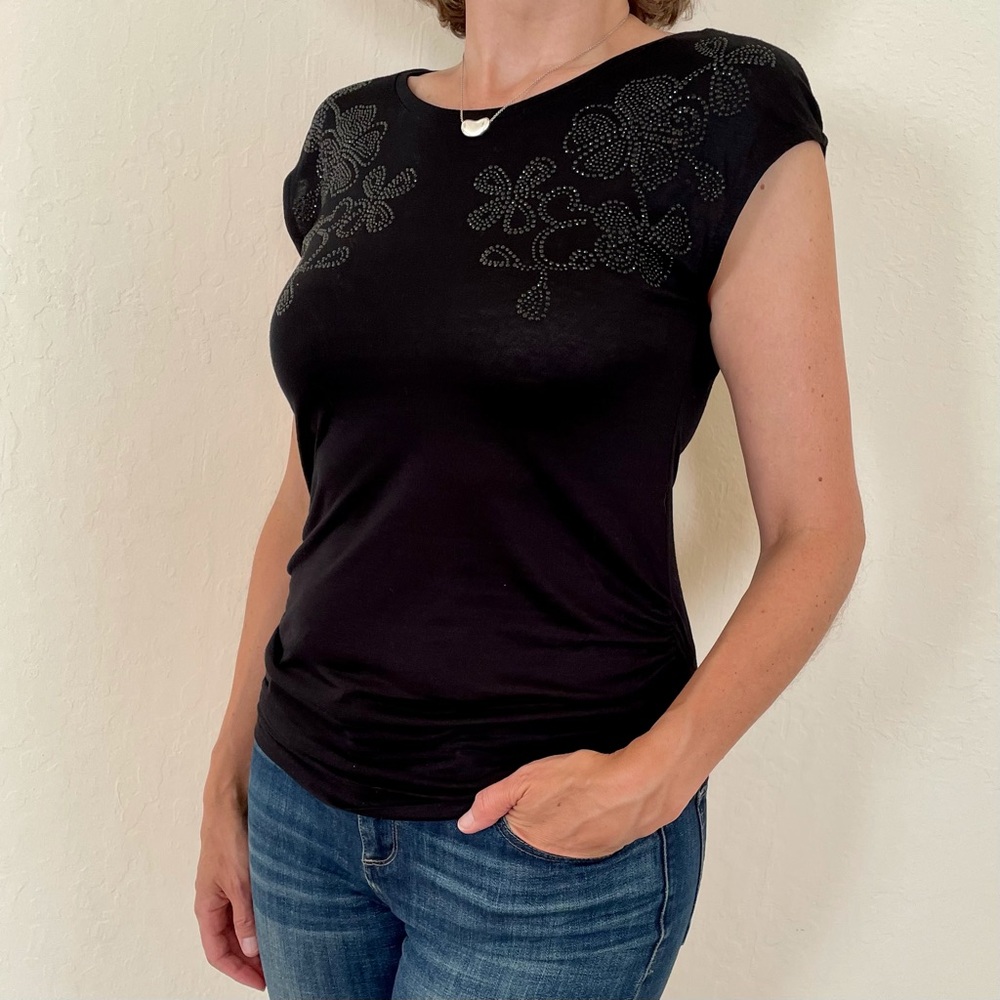 Beaded Ruched Cap-sleeve Tee
